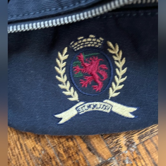 Tommy Jeans Crest Collection 6.0 Navy Bum Bag - Picture 9 of 16